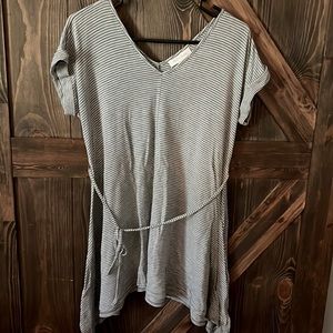 Motherhood maternity shirt small